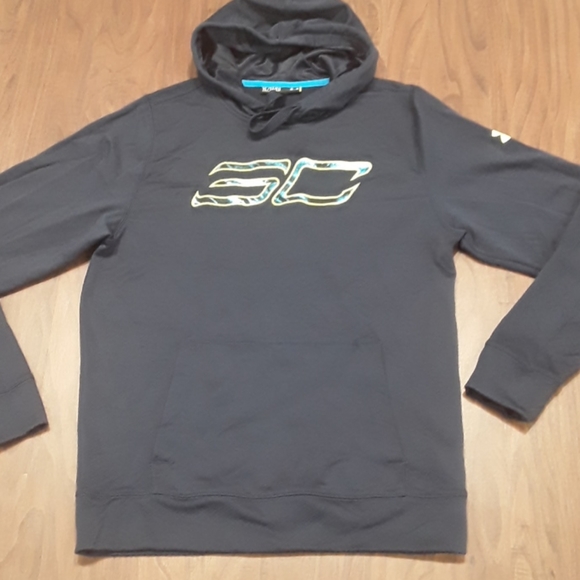 Under Armor Hoodie - Picture 3 of 7